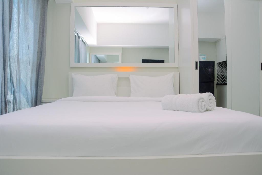 Studio Apartment at The Springlake View Summarecon with Mall View By Travelio, Bekasi