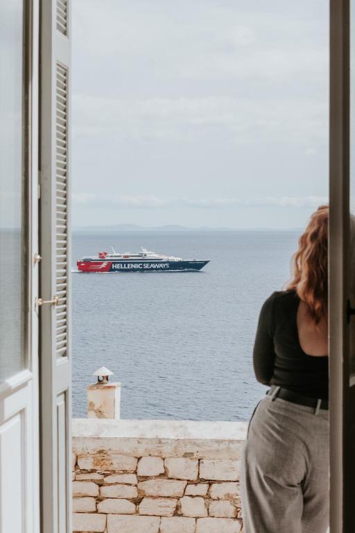 The Hub Syros, Ermupoli