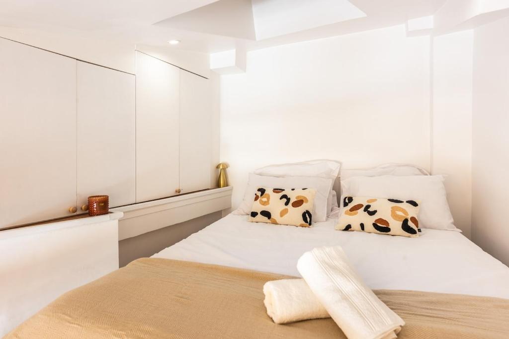 Studio élégant esprit Loft avec AC - 3