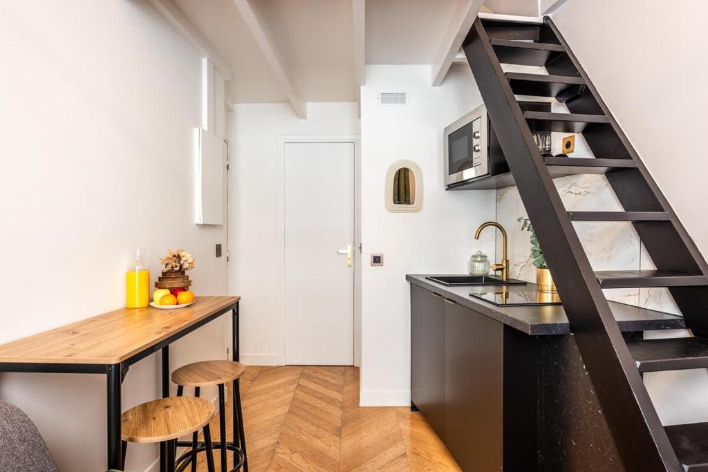 Studio élégant esprit Loft avec AC - 5