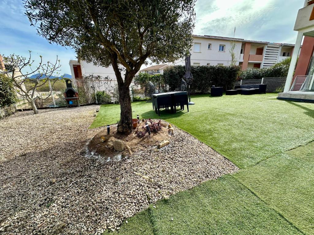 Appartement Cardellina - rez-de-jardin , parking privé - 6 couchages, centre Calvi & plage à pied - 2