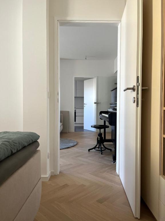 room2340, Mödling