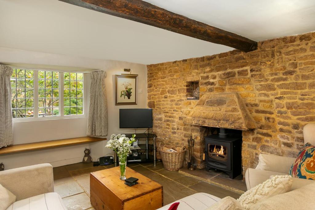 Cherry Tree Cottage - 3 Bed Countryside Retreat!, Eydon