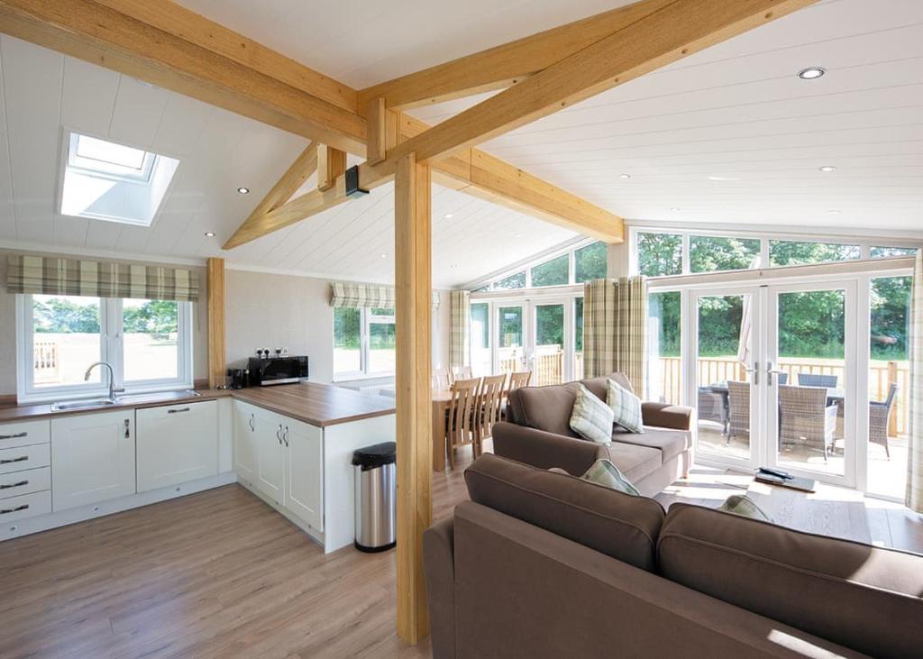 Athelington Hall Farm Lodges, Horham