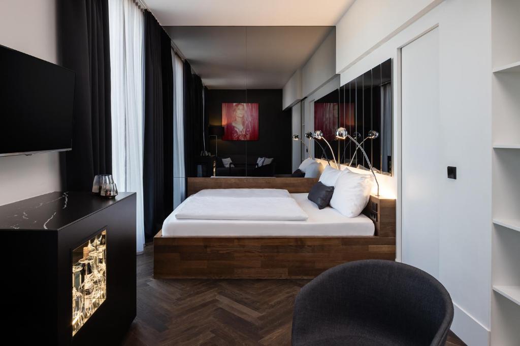 Hotel AMANO Grand Central — Hotel rooms in Berlin, Berlin