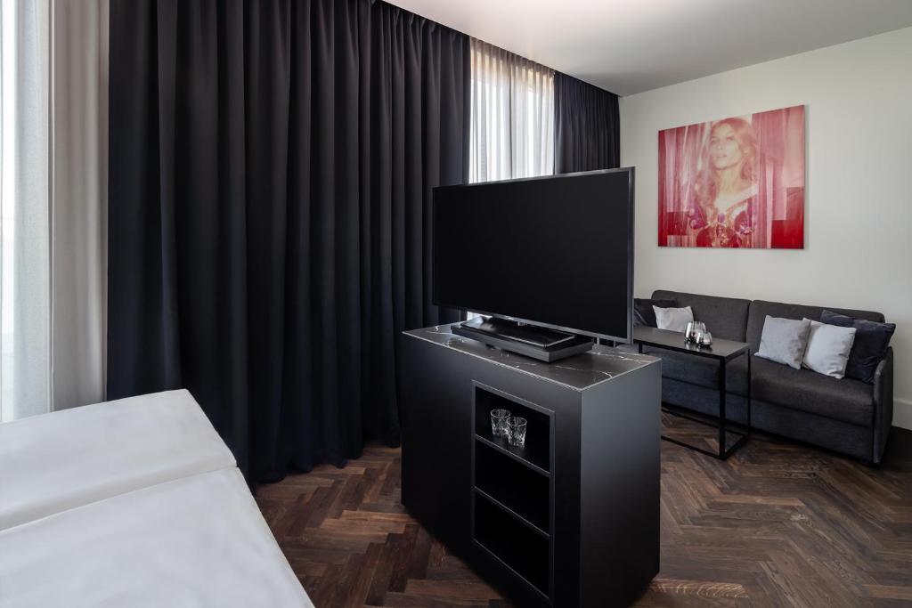 Hotel AMANO Grand Central — Hotel rooms in Berlin, Berlin