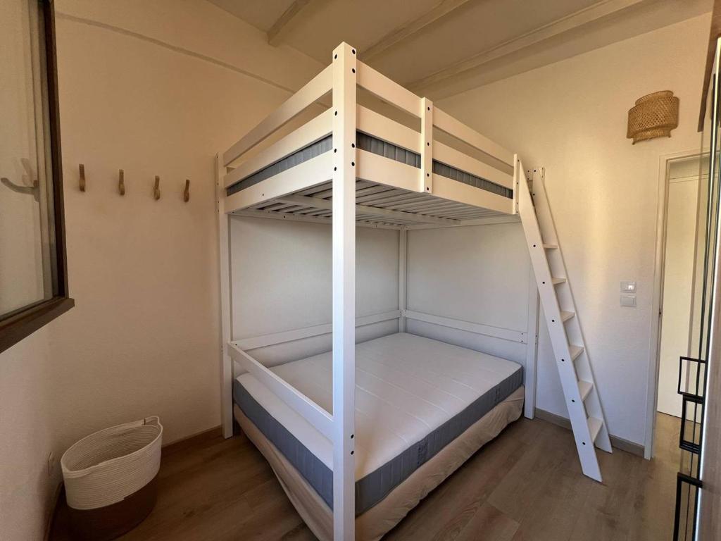 Appartement T2 Climatise avec Parking proche Plage - FR-1-81-631 - 4