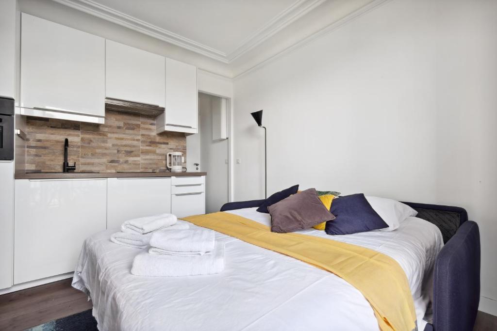 Amazing view apartment in heart of Paris - 2