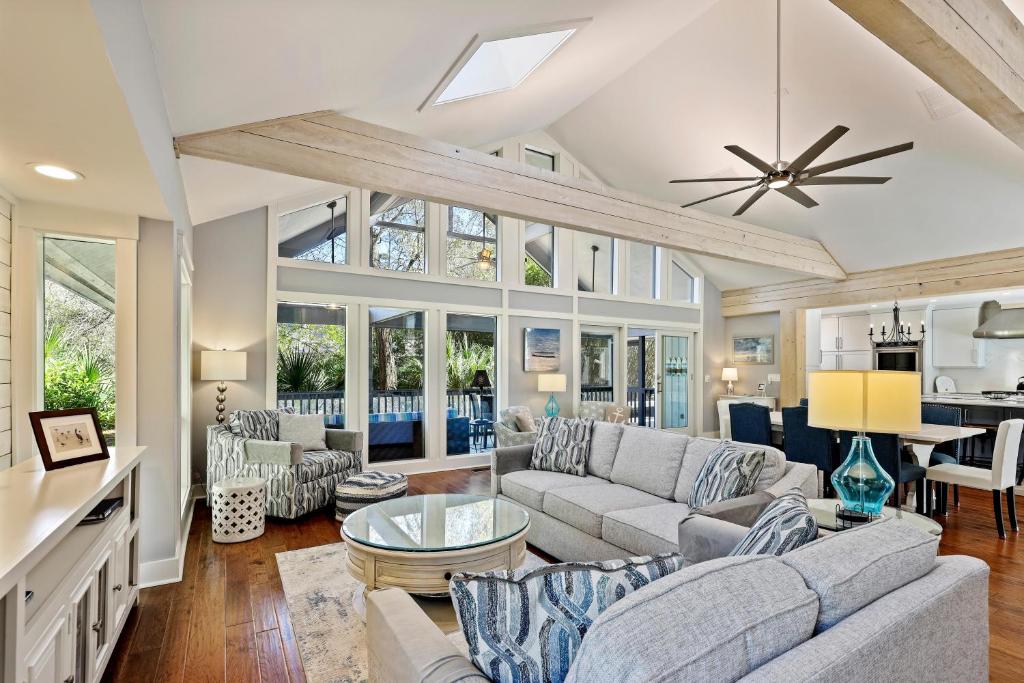 62 Mooring Buoy, Hilton Head Island