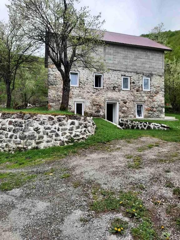 Gazdinstvo Mikić, Šavnik