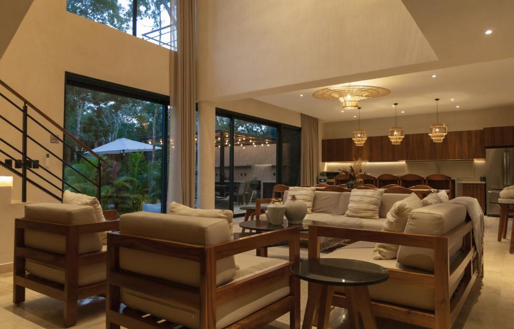 Casa LAAK, luxury villa, 5 br, 7 bt, heated pool - 4