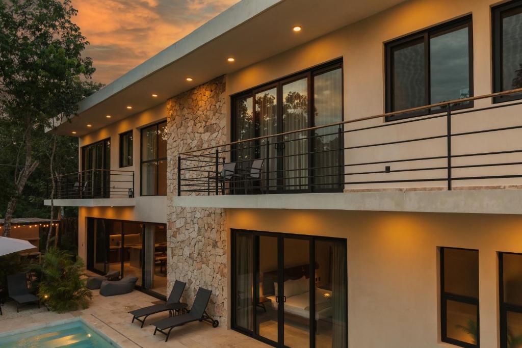Casa LAAK, luxury villa, 5 br, 7 bt, heated pool - 3