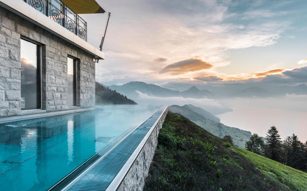 โรงแรมวิลล่า โฮเน็กก์ (Hotel Villa Honegg)