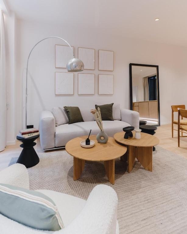 Large and Calm 2BR Apt with AC & Patio - 2