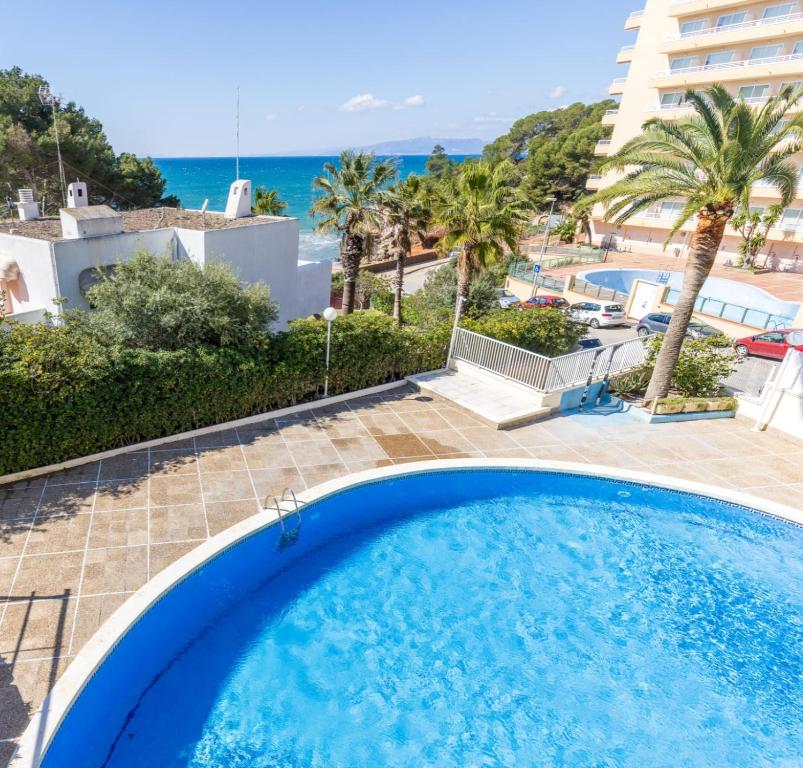 CaLaNu Cap Salou Apartment by the sea - 4