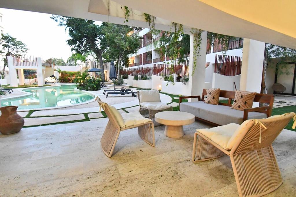 Loch Tulum by The Spot Rentals - 2