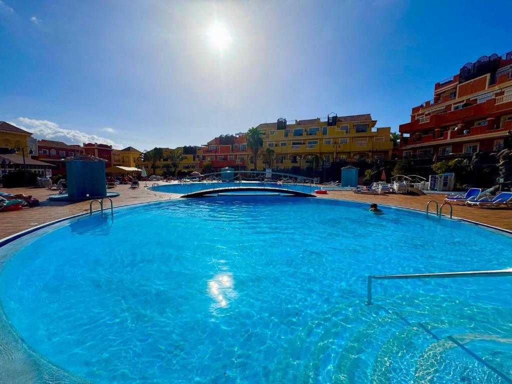Prime Las Americas Getaway - Apartment with Huge Private Terrace & Pool Access - 5
