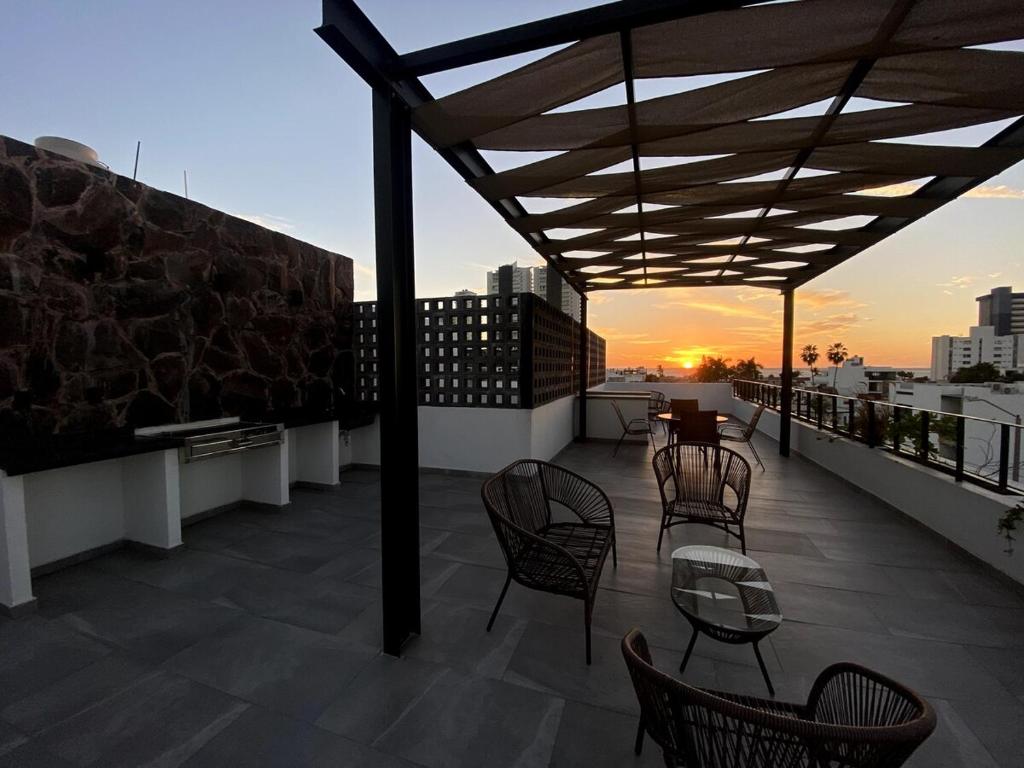 few steps from the beach, at golden zone - 5