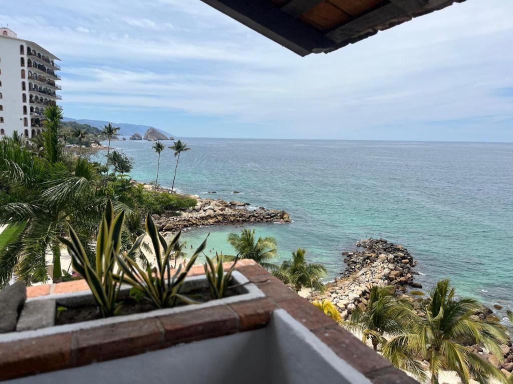 Sierra Del Mar -Beachfront Penthouse- - 1