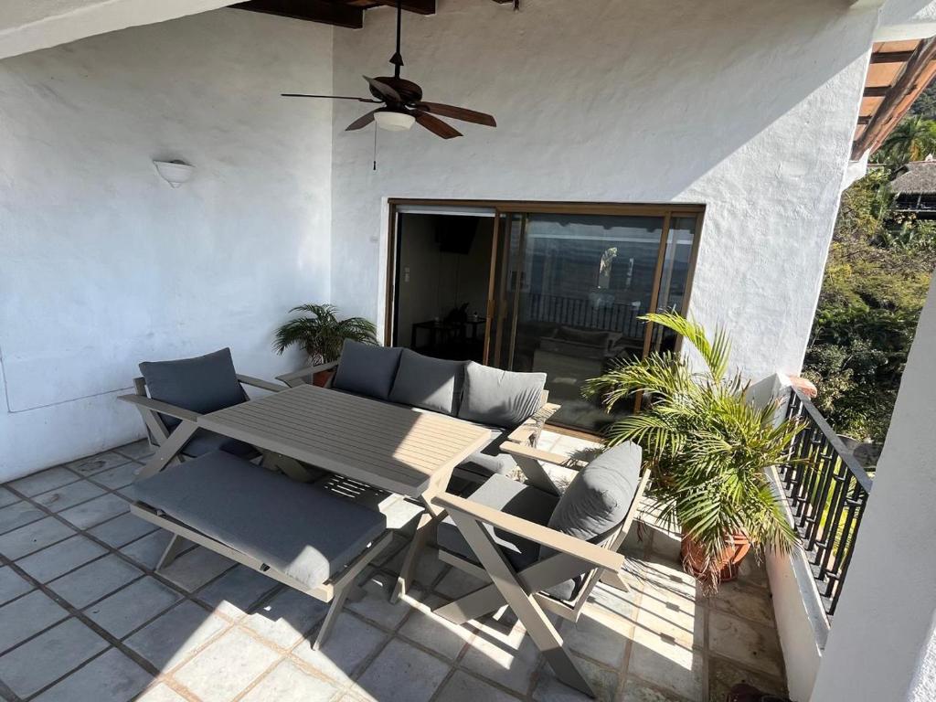 Sierra Del Mar -Beachfront Penthouse- - 2