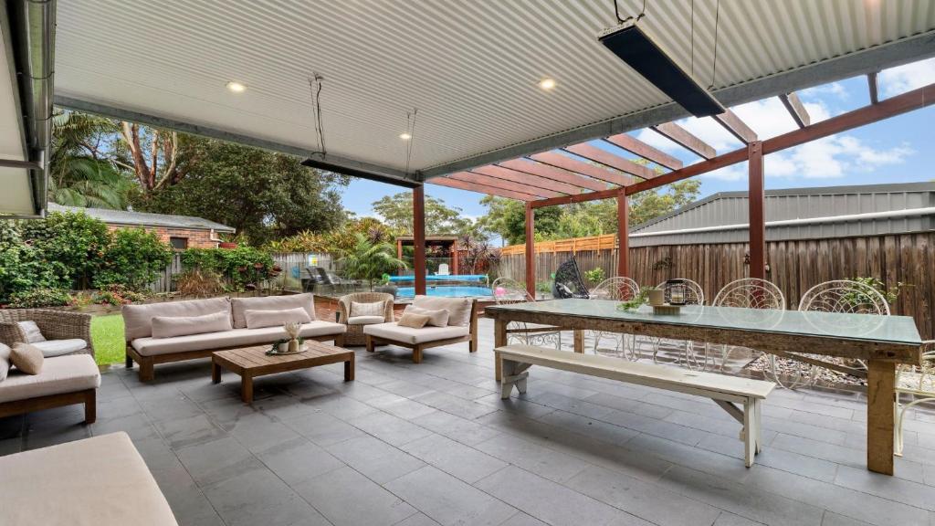 Speckled Nest, Hawks Nest