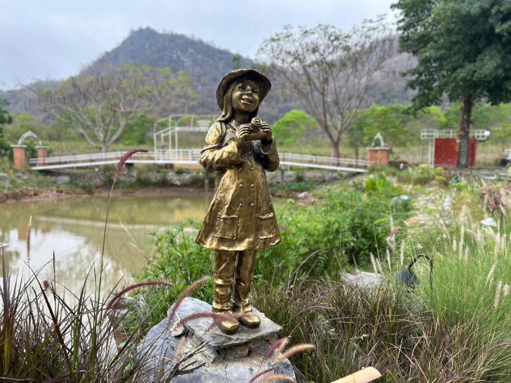 Nearby attraction