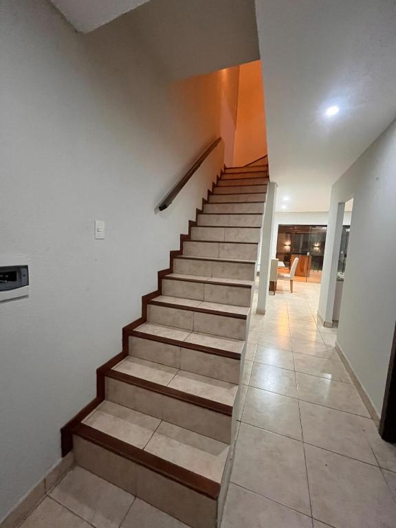 Duplex a metros del the aeropuerto - 2