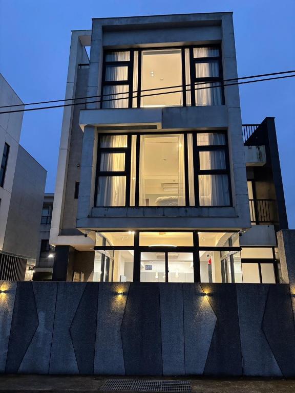 Find 777 B&B, Guilin