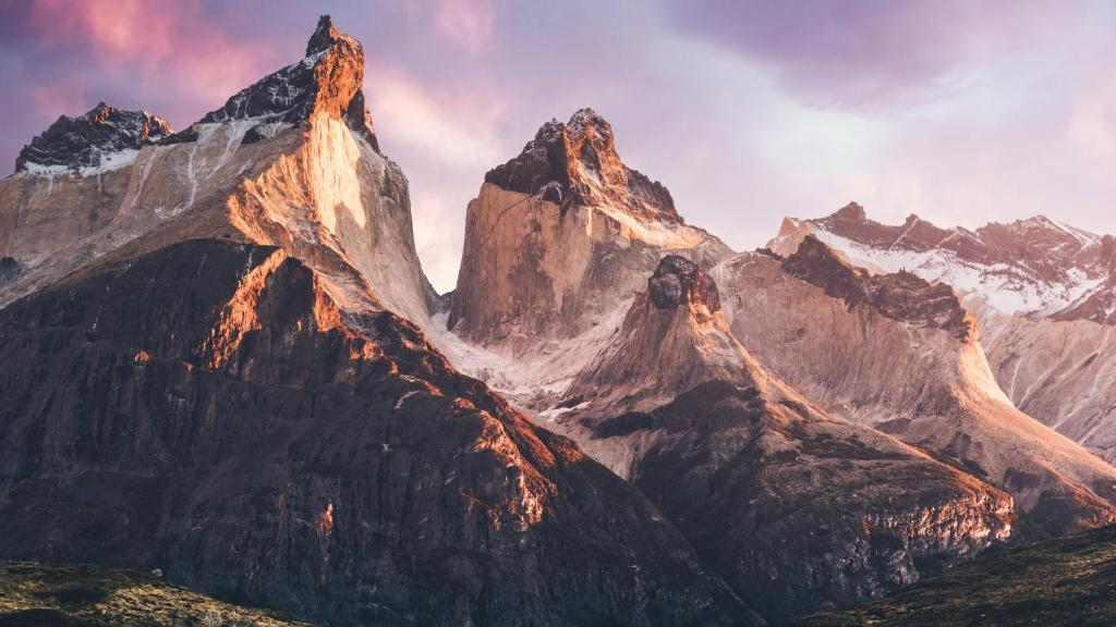 Chandler House with Free Heated Pool , Spa , Game Room and Mini Golf !, Chandler