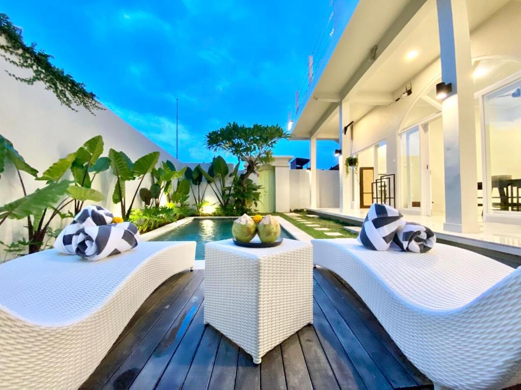 Kiana - Chic2BrEscape, Rooftop, View, Pool, NrBeachCafe, Canggu, Canggu