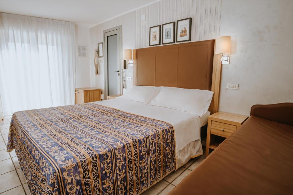 Hotel Gabriella - 2