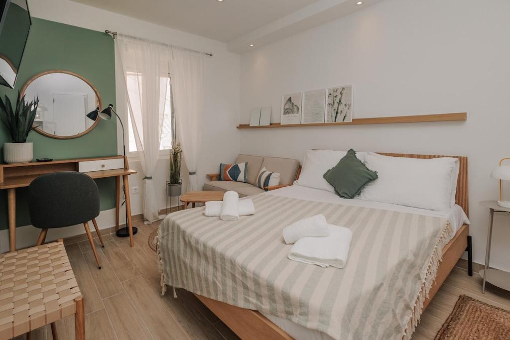 Retro Corfiot Mini Suite at Old Town!, Corfu