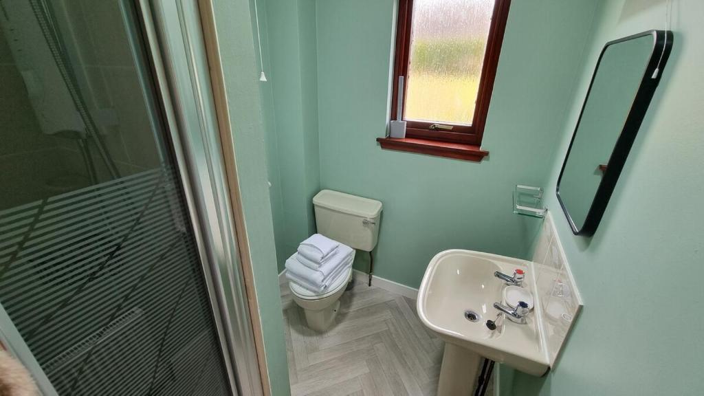 Brae an Fraoch - Small Double Bed Room 3, Fort William