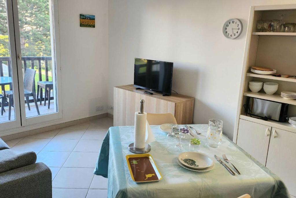 Nice T2 with balcony - near beach, Cabourg