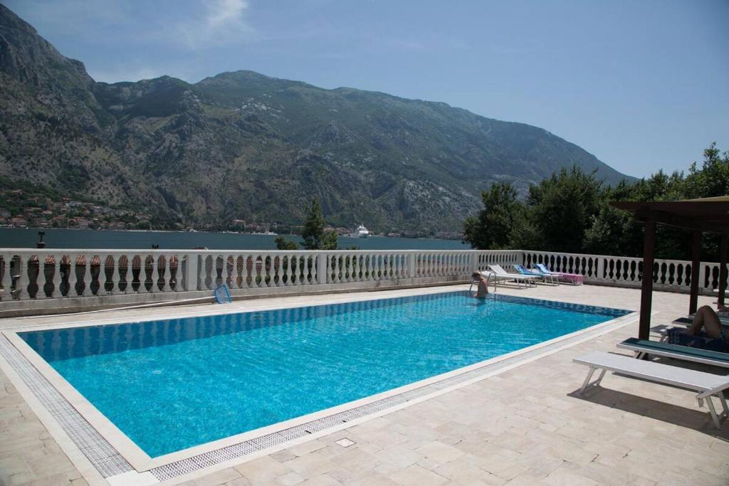 Lovely apartment with pool-A8 - 4