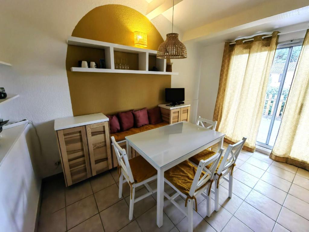 Villa mitoyenne climatisée avec piscine, 4 pers, parking - FR-1-607-210 - 3