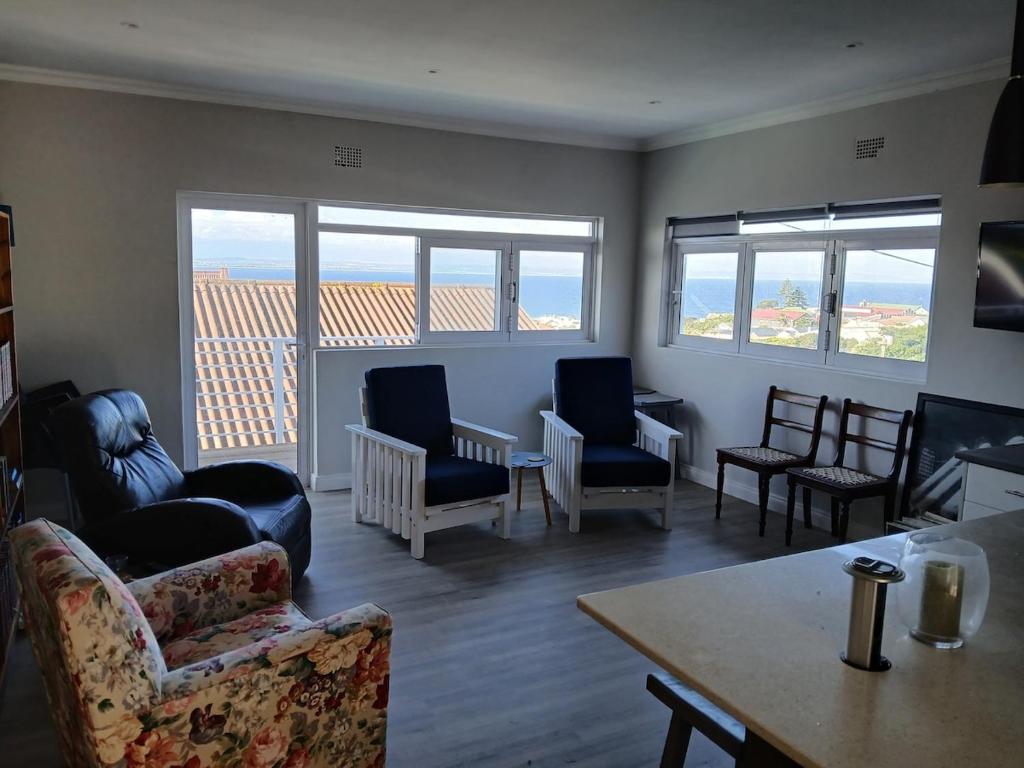 Queen's Corner, Mossel Bay