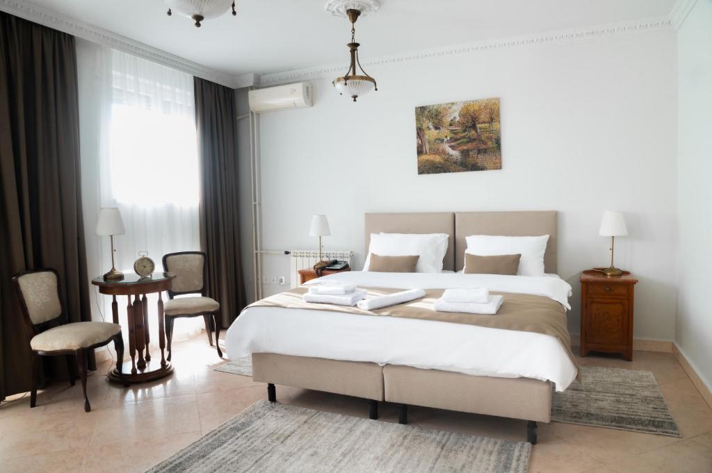 Hotel Jardin - 2