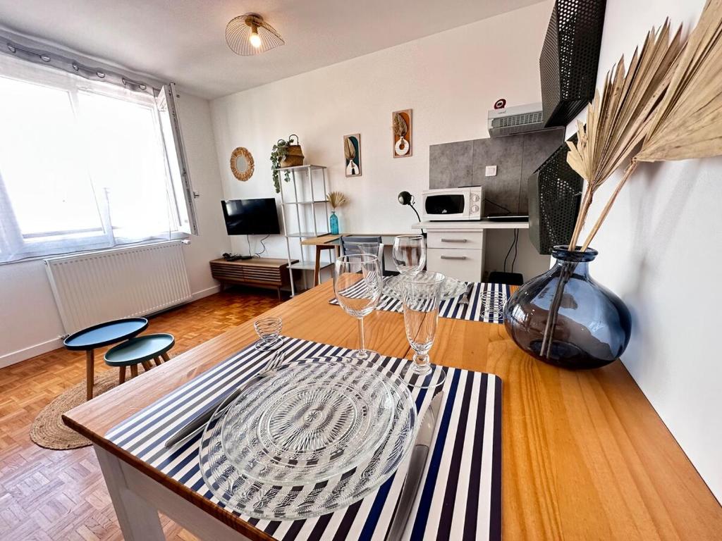 La suite des 3 piliers studio avec parking privé - 3