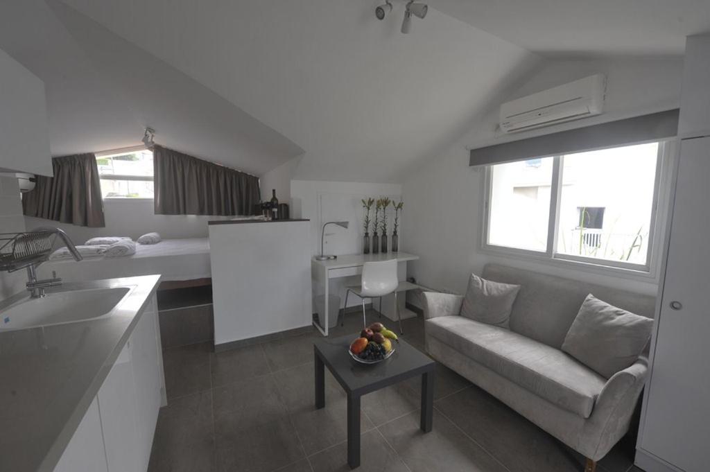 Kitchen, Boutique Apartment "Facing the Sea" in Haifa