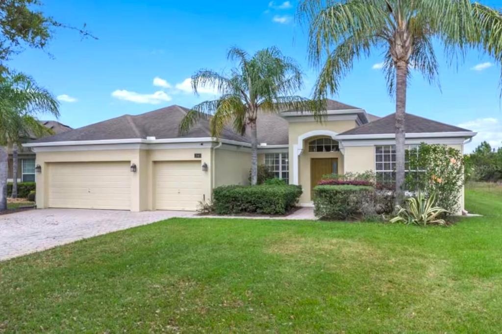 645-Stunning Pool and Spa at this Immaculate Single Story 5 Bedroom Home with No Rear Neighbors, Davenport