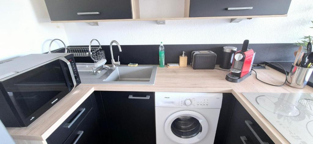 Studio cosy design avec piscine, 8mn de la mer à pied - 5