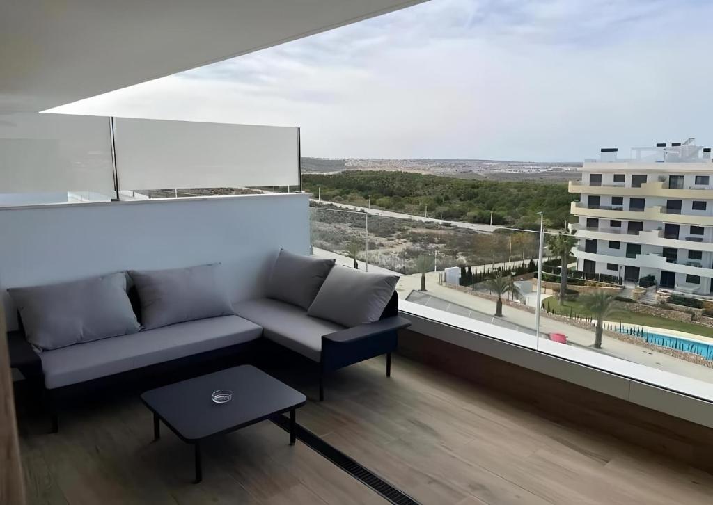 Costa Blanca Beach Apartment - 4