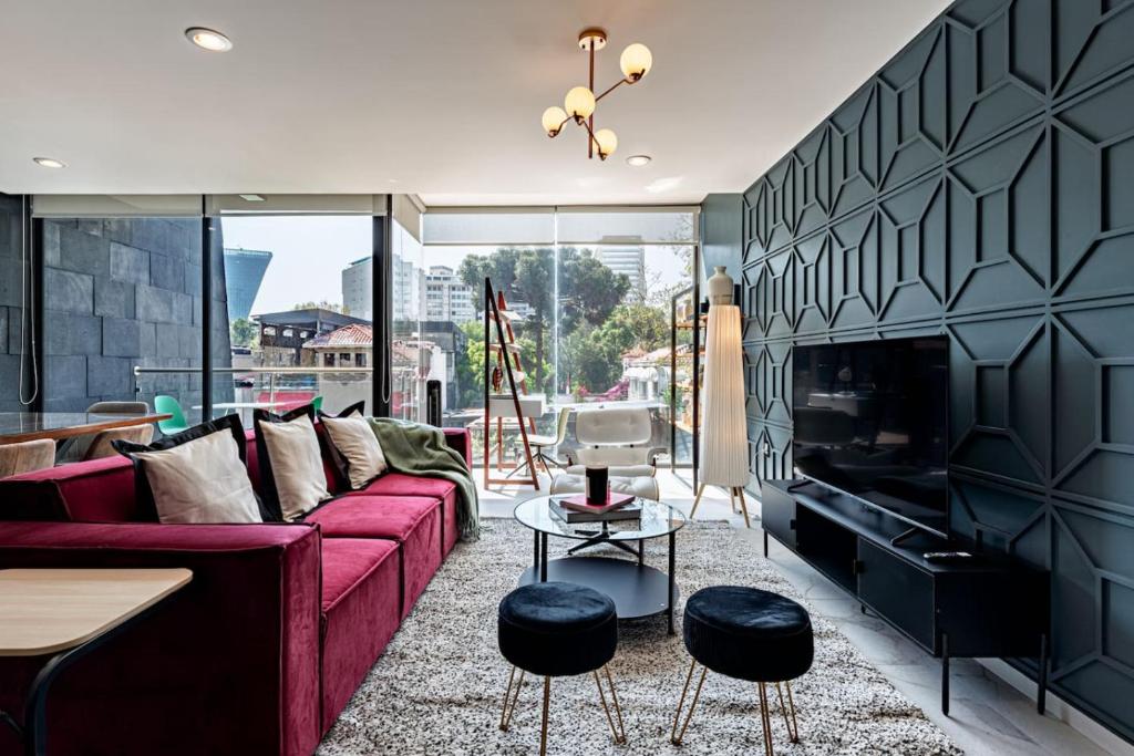 Bright Stylish Retreat with Private Balcony and WiFi - 3
