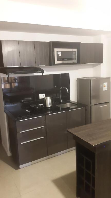 Relajante y ejecutivo departamento en Equipetrol - 3