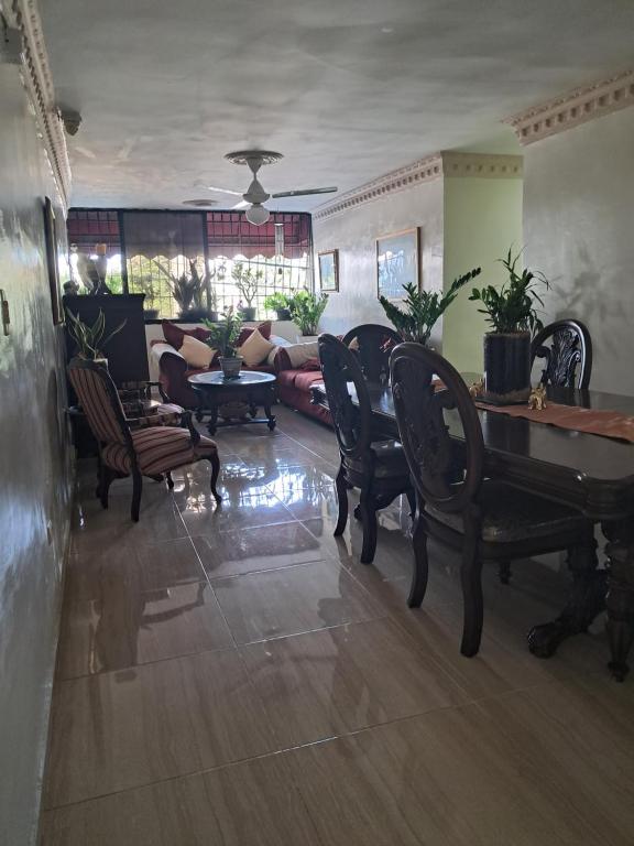 Veronica, Santo Domingo