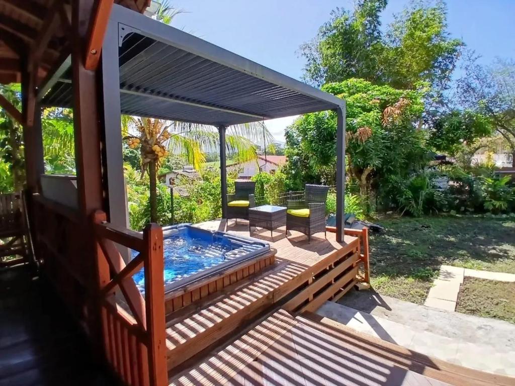 Maison charmante proche de Petit-Bourg avec vue montagne, Petit-Bourg