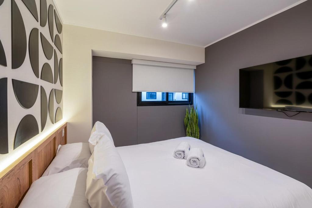 Split 1BR by Geko - 2