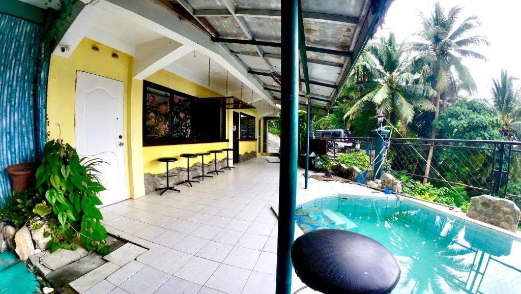 Entrance, Dream Hill Condos & Spa in Puerto Galera
