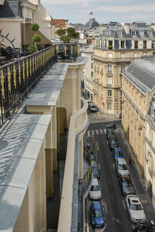 Maison Astor Paris, Curio Collection by Hilton - 3